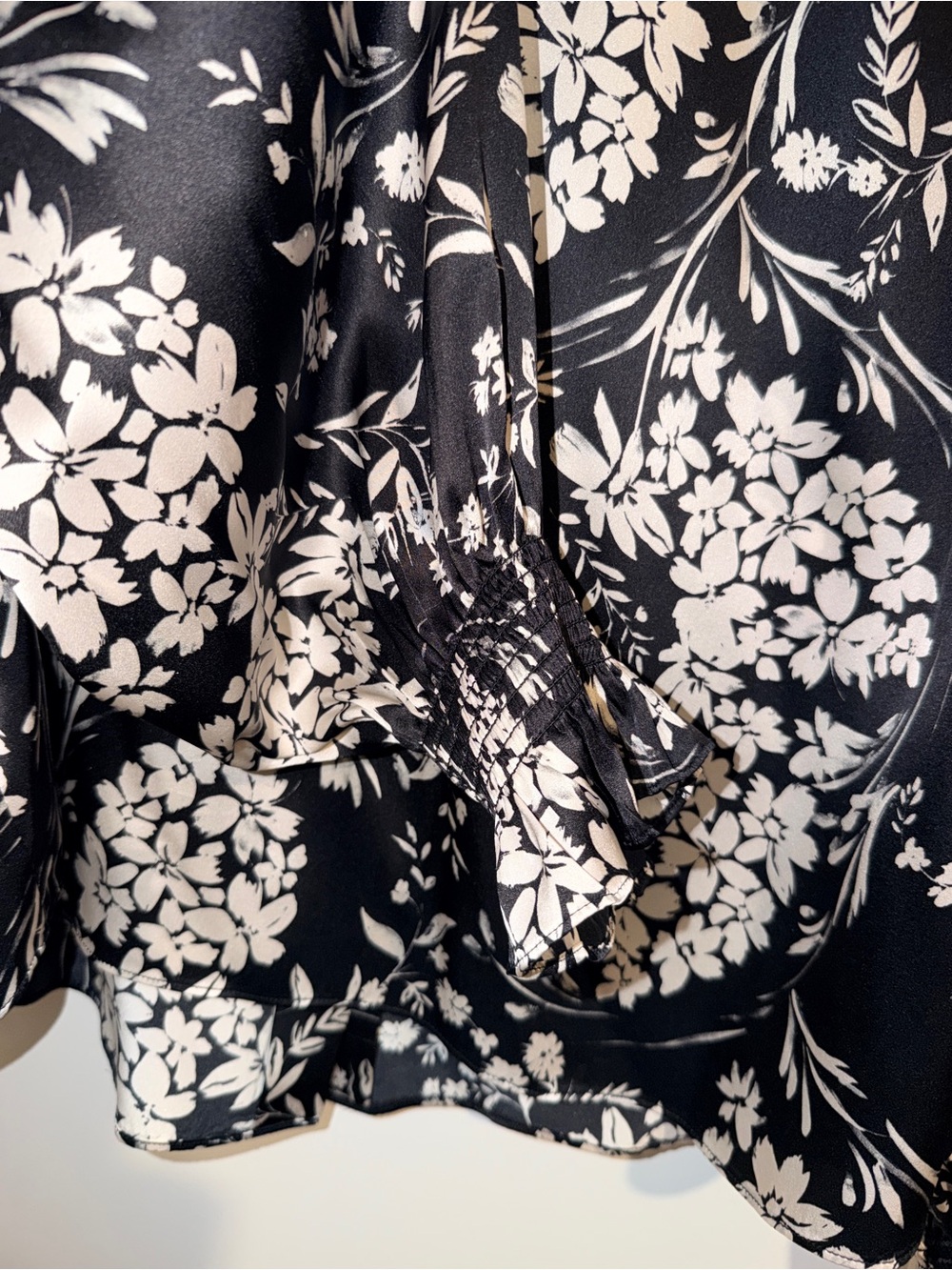 Hunter Bell, Black & White Floral High-Neck Blouse, M - Picture 5 of 6